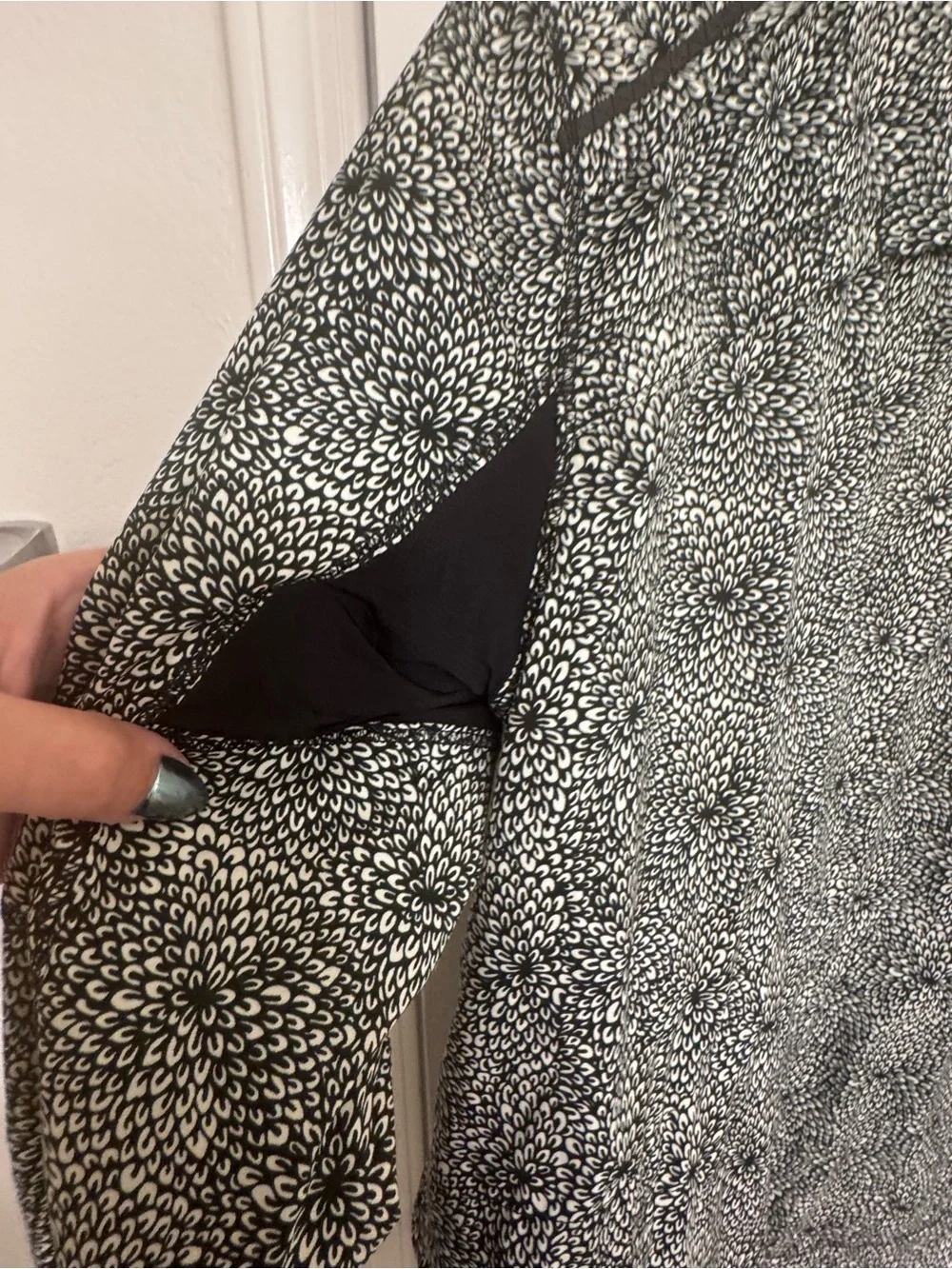 Lululemon spring forward jacket plush petal black ghost size 6